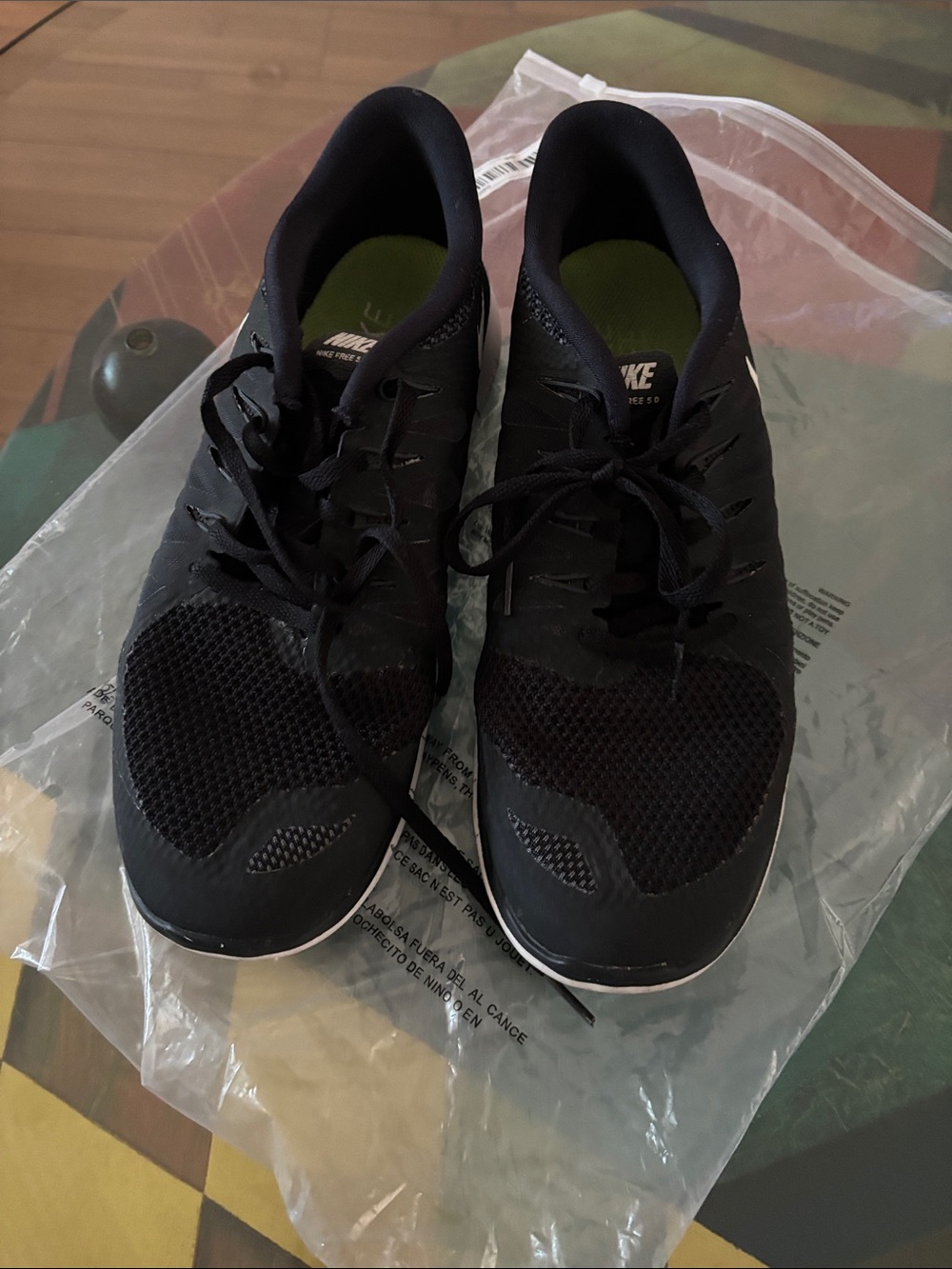 Nike Men’s Black Running Sneakers with Green Insole